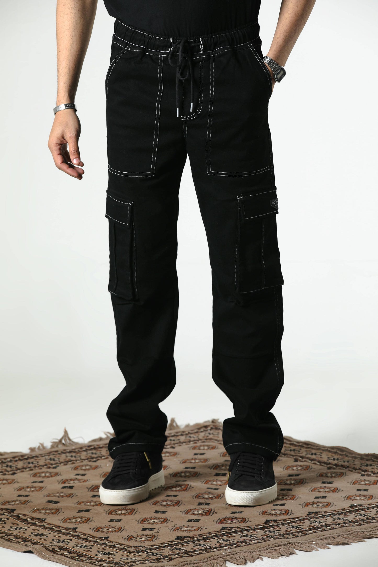 CONTRAST STITCH CARGO TROUSER (JET-BLACK)